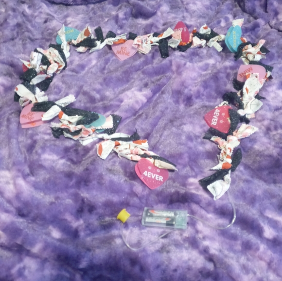 50ft Light Up Conversation Hearts Garland - Picture 4 of 4